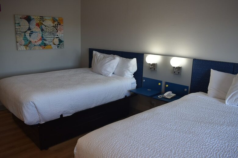 Hotel Microtel Inn & Suites Eagles Landing