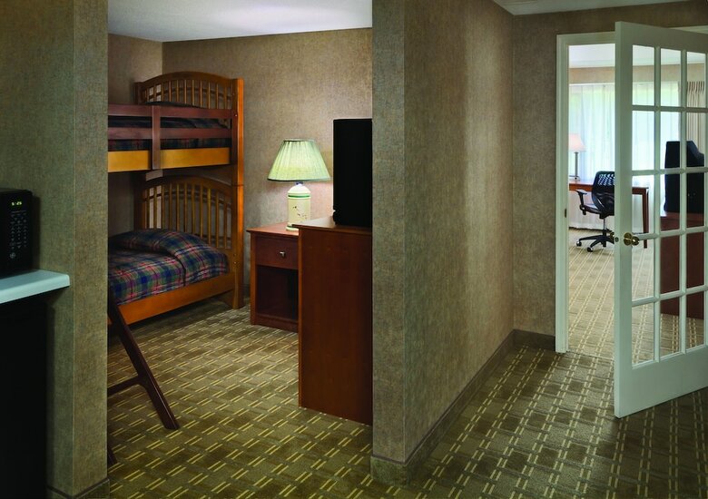 Hotel Arrowwood Resort And Conference Center