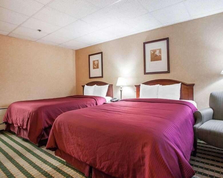 Clarion Hotel Palmer Inn