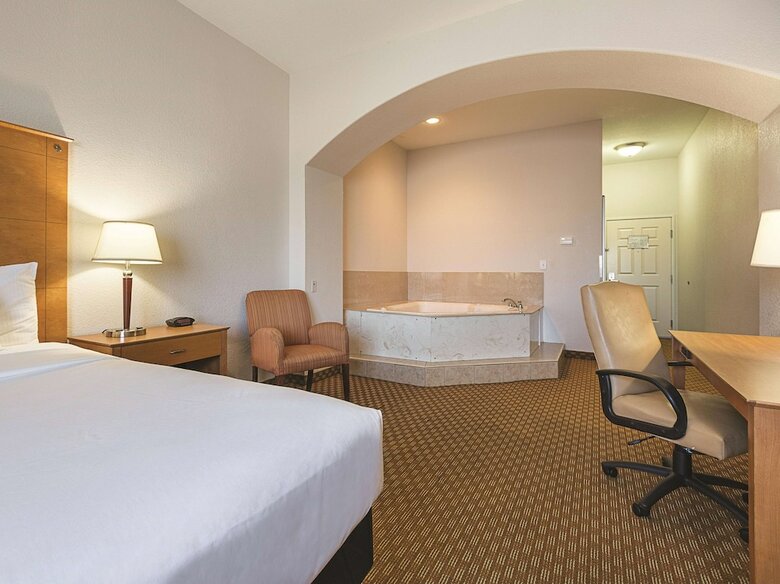Hotel La Quinta Inn & Suites Alvarado