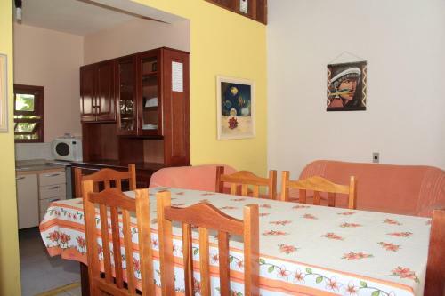 Hostal Residencial Aracu�