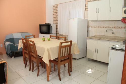 Hostal Residencial Aracu�