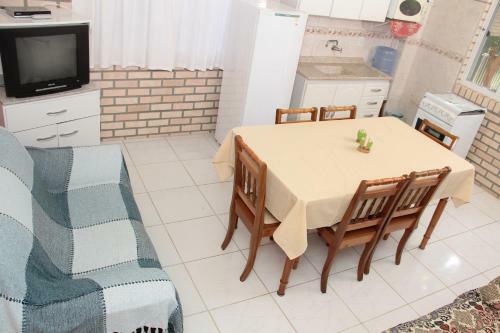 Hostal Residencial Aracu�