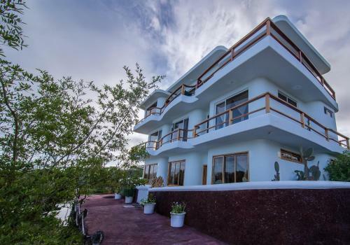 Blue Heron Gal�pagos Villa