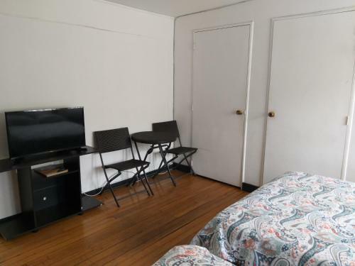 Hostal Casa Hotel El Jardin
