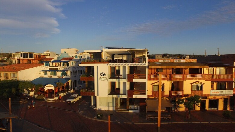 Galapagos Sunset Hotel