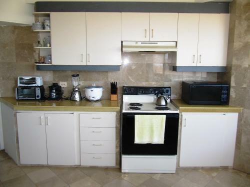 Apartamento Penthouse De Lujo. Carabelas De Col�n