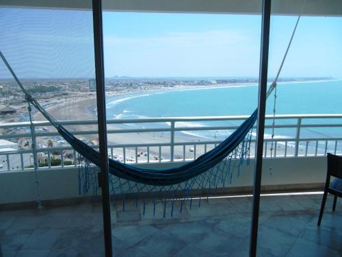 Apartamento Penthouse De Lujo. Carabelas De Col�n