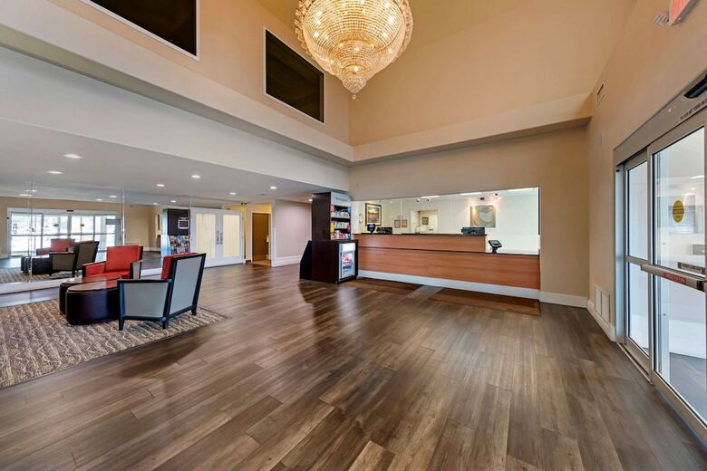 Hotel Comfort Suites