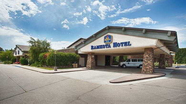 Best Western Plus Ramkota Hotel
