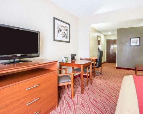 Hotel Holiday Inn Poplar Bluff