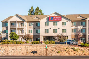 Hotel Comfort Suites Airport