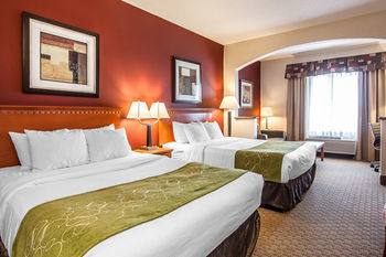 Hotel Comfort Suites Airport