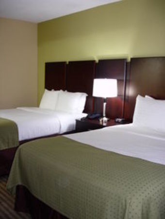 Holiday Inn Hotel & Suites
