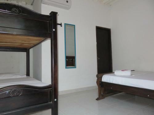 Bed & Breakfast Magic House