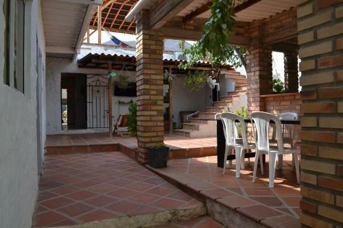 Bed & Breakfast Magic House