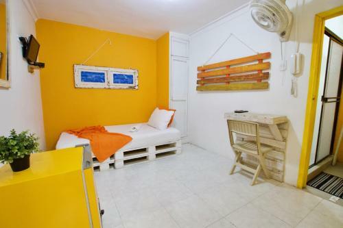 Hostal Habitaestudios - House Extension