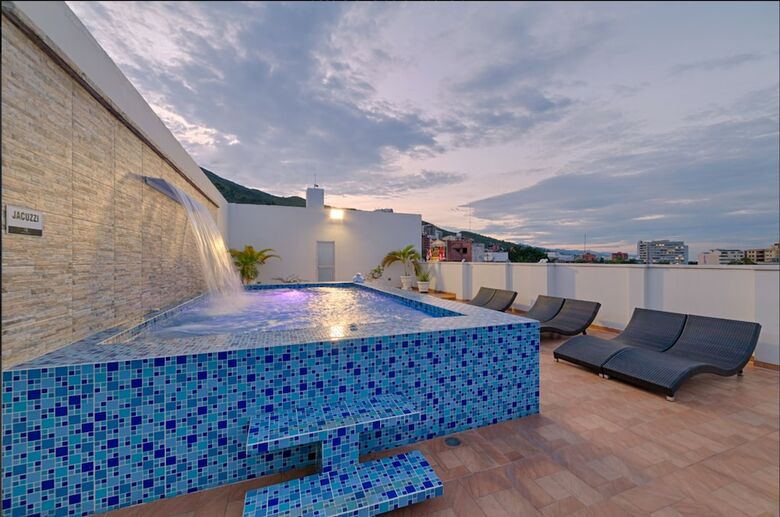Hotel Granada Real