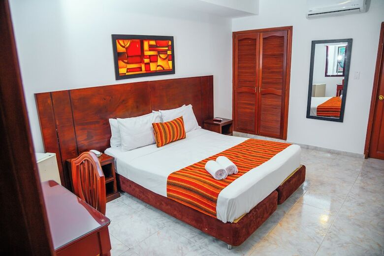 Hotel Granada Real