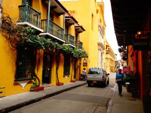 Albergue Bourbon St Hostal Boutique