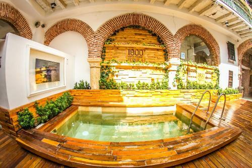 Albergue Bourbon St Hostal Boutique