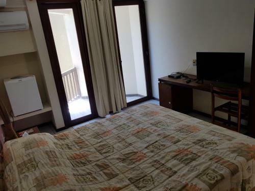 Hotel Marina Travel