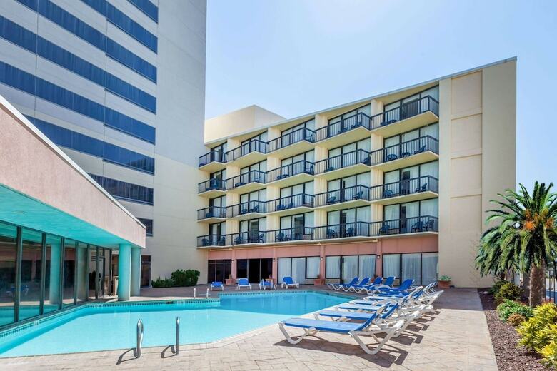 Hotel Wyndham Virginia Beach Oceanfront