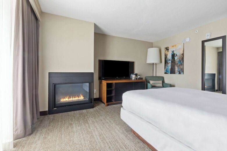 Yarrow Resort Hotel
