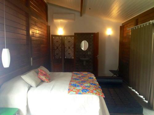 Hostal Casa Da Ilha Do Mel - Pousada De Charme