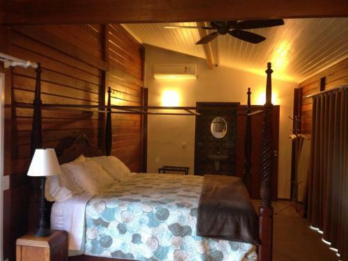 Hostal Casa Da Ilha Do Mel - Pousada De Charme