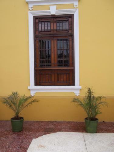 Residencial Miraflores B&B