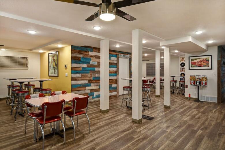 Hotel Rodeway Landmark Inn