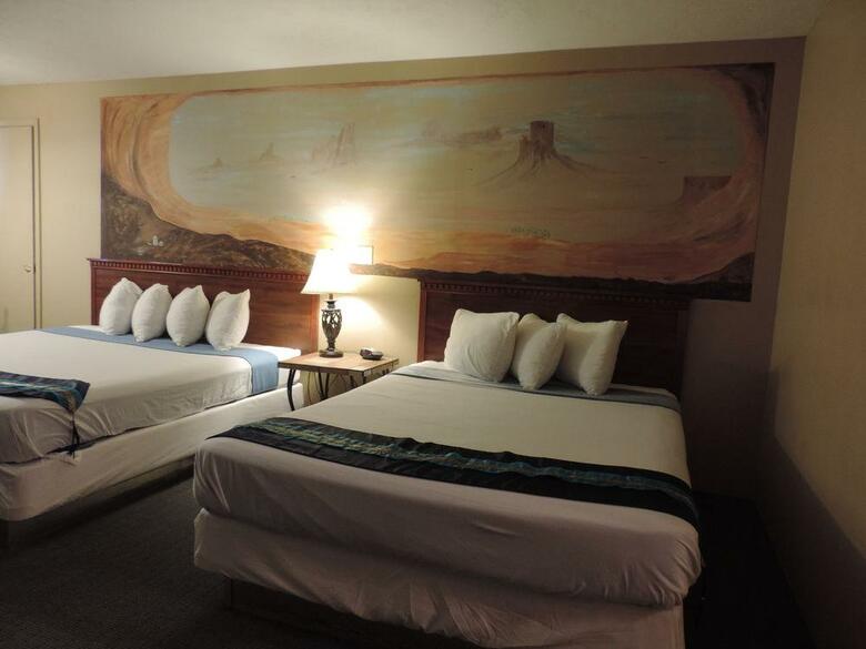 Hotel Rodeway Landmark Inn