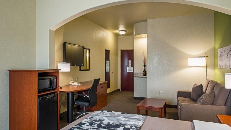 Hotel Sleep Inn & Suites