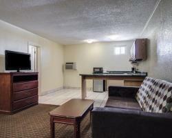 Hotel Quality Inn & Suites