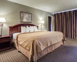 Hotel Quality Inn & Suites