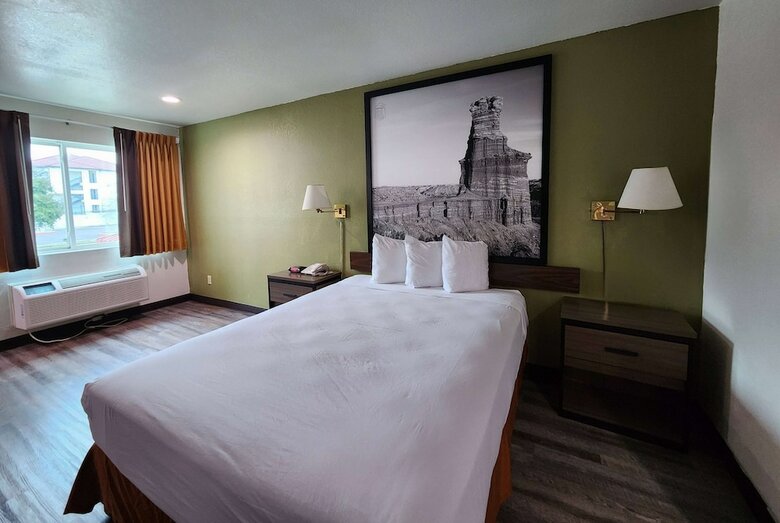 Hotel Super 8 Austin North