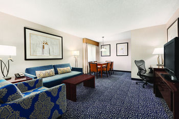 Hotel Embassy Suites Louisville