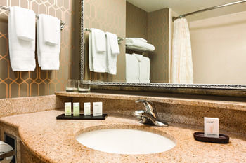 Hotel Embassy Suites Louisville