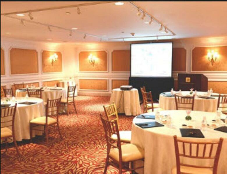 Garden City Hotel