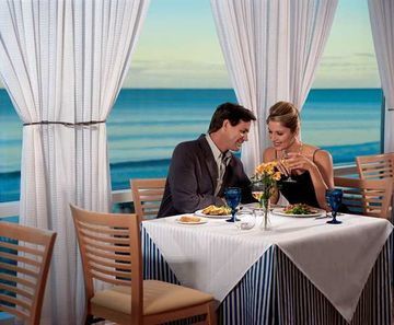 Hotel Royale Palms