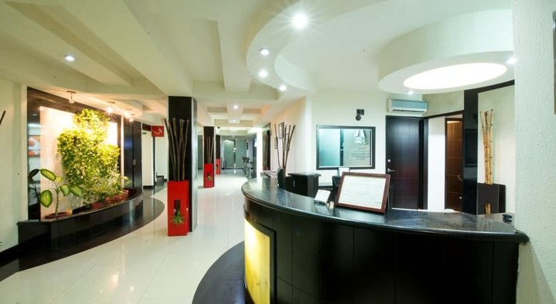 Hotel Portonovo Plaza