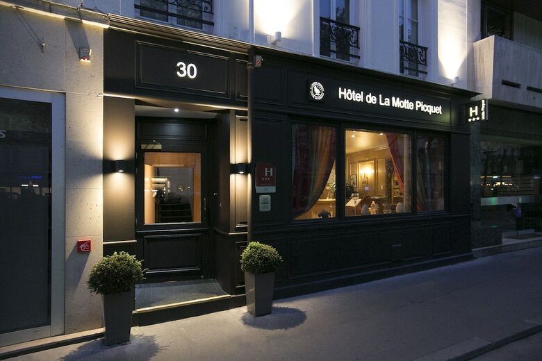 Hotel De La Motte Picquet