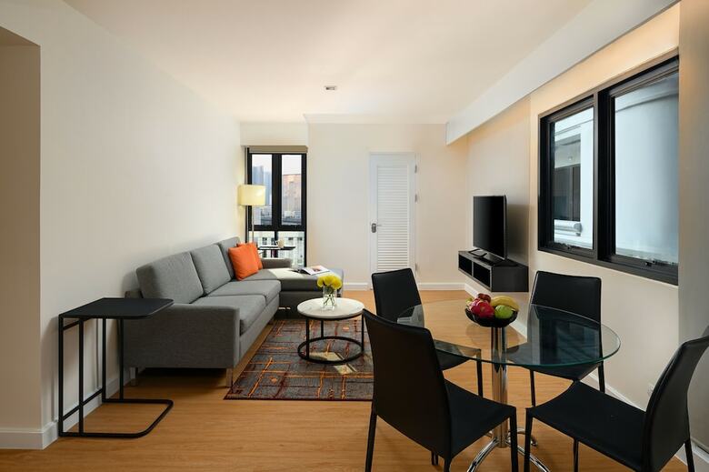 Hotel Parkroyal Suites Bangkok