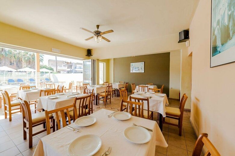 Esmeralda Hotel