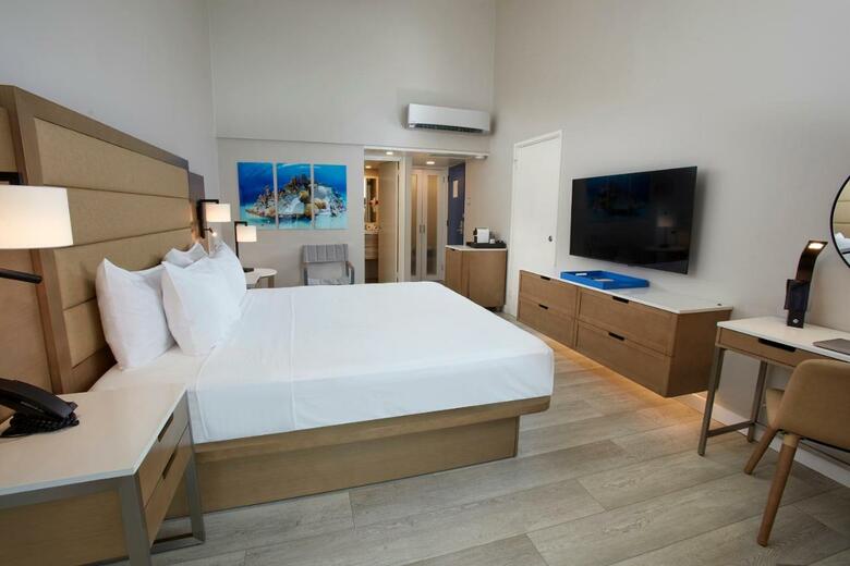 Hotel Divi Flamingo Beach Resort & Casino