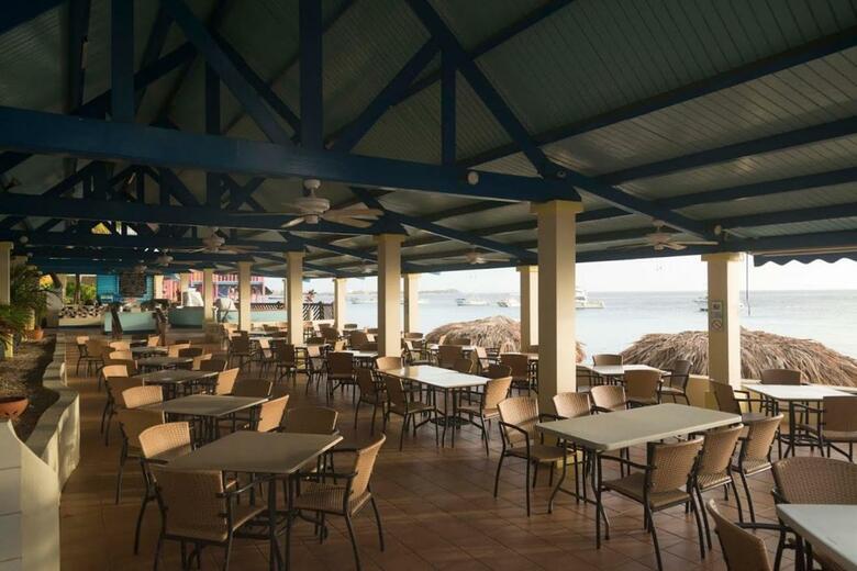Hotel Divi Flamingo Beach Resort & Casino