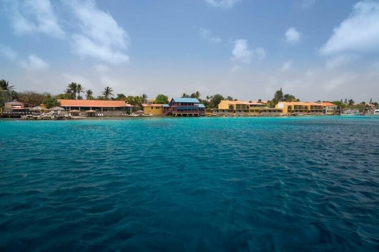 Hotel Divi Flamingo Beach Resort & Casino