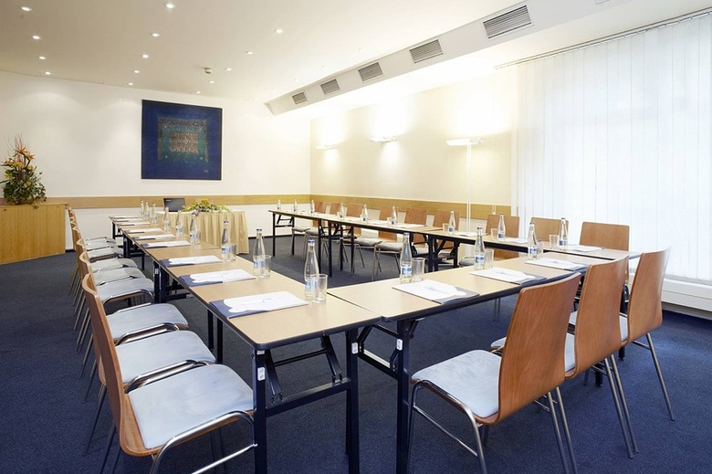 Comfort Hotel Prague City East