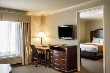 Hotel Comfort Suites